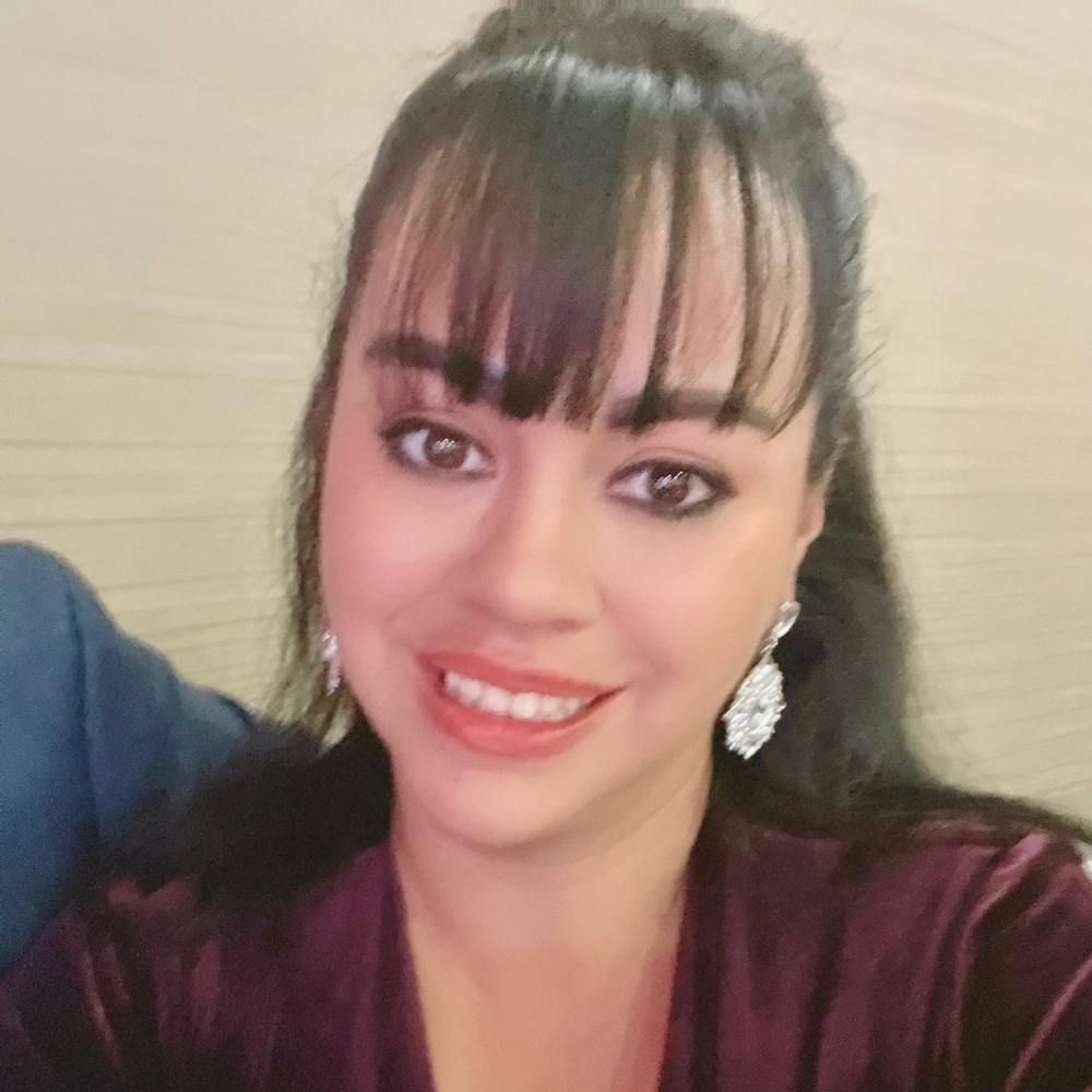 Meet your Posher, Maria